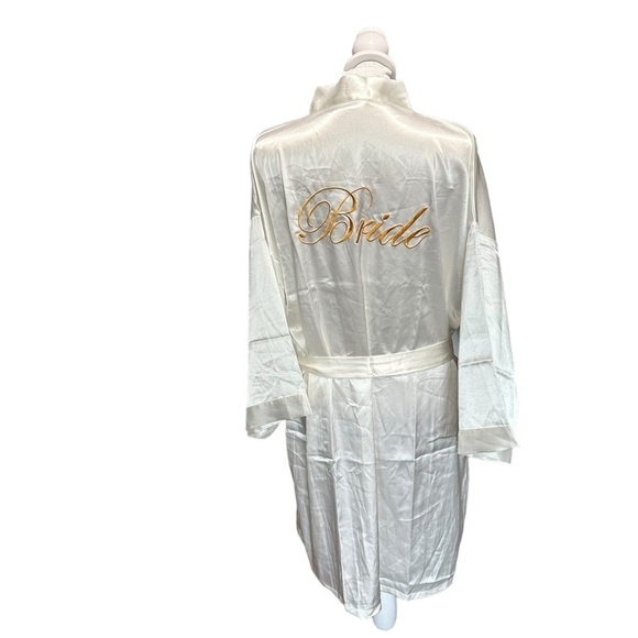 Women's white Bride kimono robe size L/XL, new no tags - Picture 3 of 6